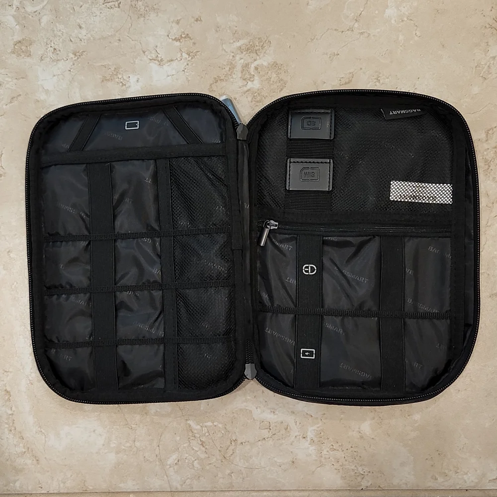 Travel Bag Cable organizer